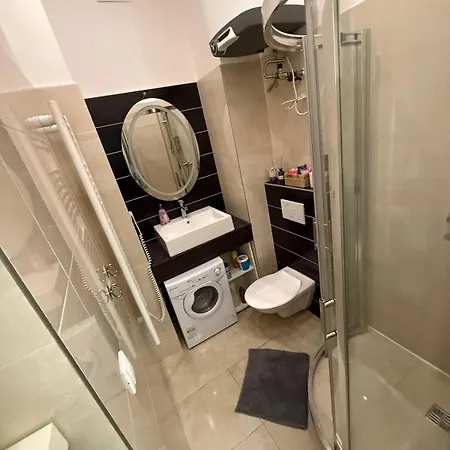 아파트 Cozy In The Center